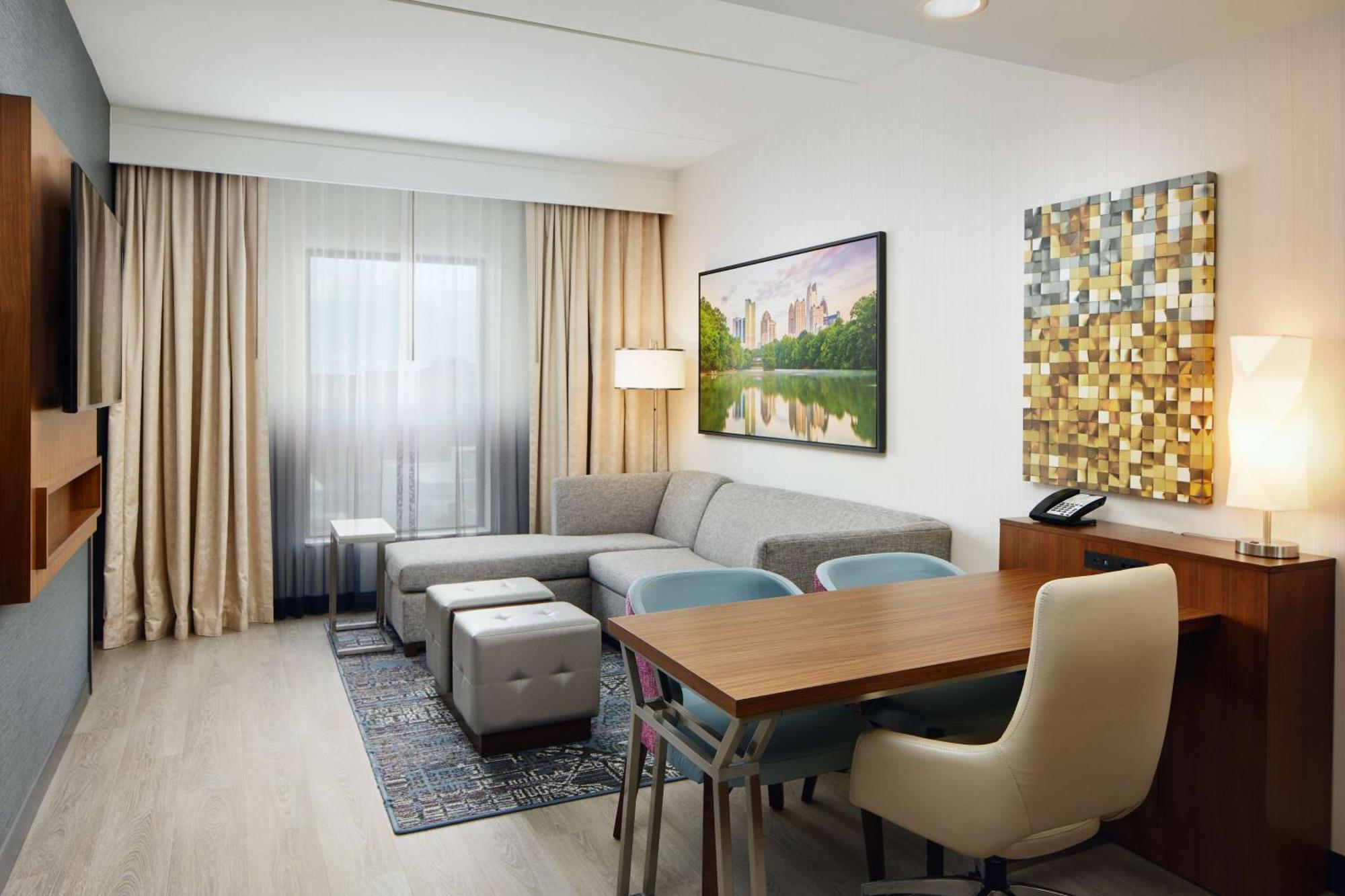 Embassy Suites By Hilton Atlanta Airport North Hapeville Экстерьер фото